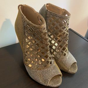 Christian Siriano Heel